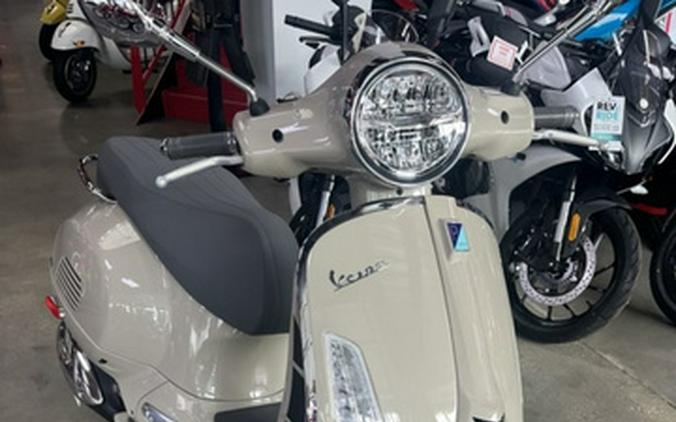 2025 Vespa GTS 310