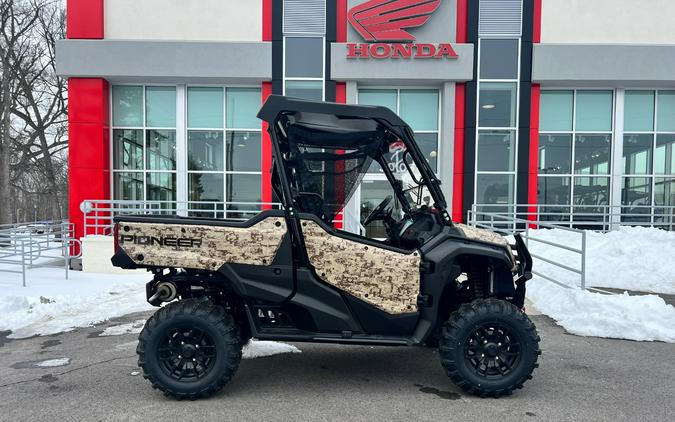 2025 Honda Pioneer 1000 Deluxe