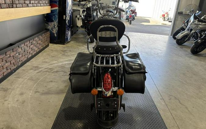 2015 Indian Motorcycle® Chief® Classic Thunder Black