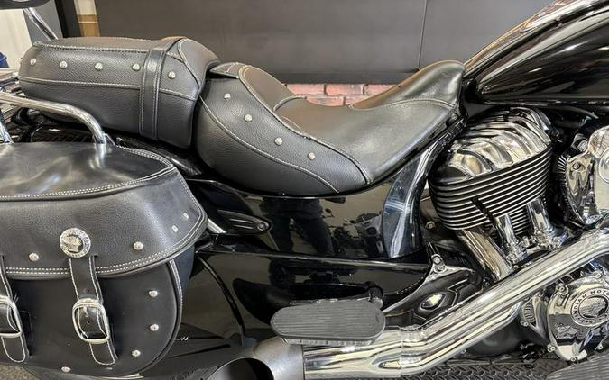 2015 Indian Motorcycle® Chief® Classic Thunder Black