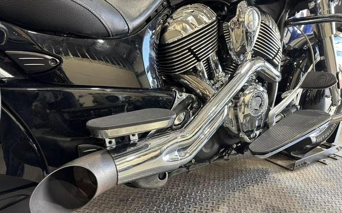 2015 Indian Motorcycle® Chief® Classic Thunder Black