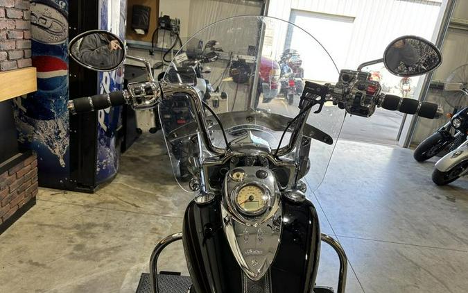 2015 Indian Motorcycle® Chief® Classic Thunder Black