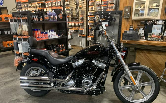 2024 Harley-Davidson® Softail® Standard Vivid Black