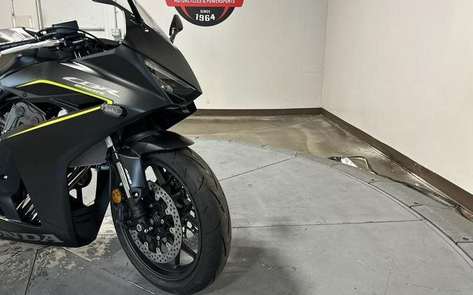 2026 Honda CBR650R E-Clutch
