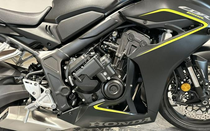 2026 Honda CBR650R E-Clutch