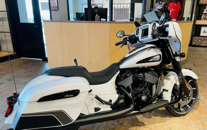 2024 Indian Motorcycle® Chieftain® Dark Horse® Ghost White Metallic Smoke