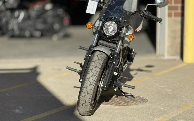 2019 Indian Motorcycle® Scout® Sixty ABS Star Silver / Thunder Black