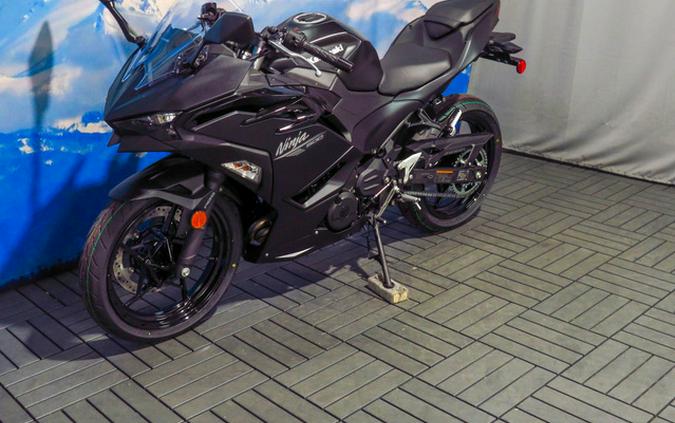 2026 Kawasaki Ninja 500 ABS Metallic Flat Spark Black