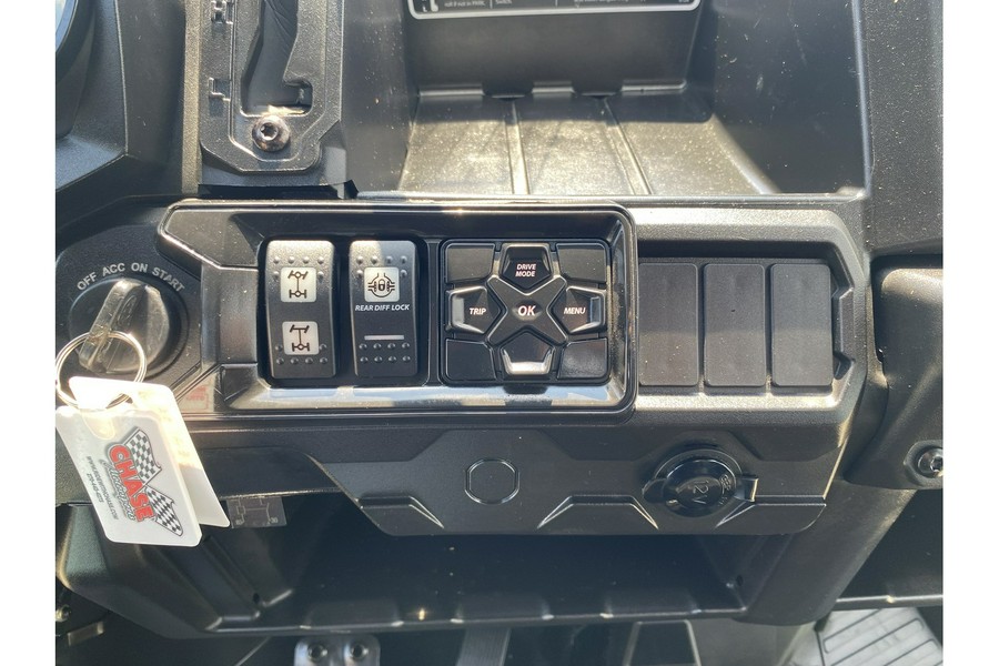 2020 DEFENDER MAX LONESTAR HD10 - Can-Am