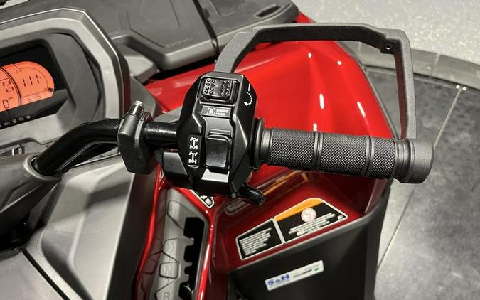 2027 Can-Am® Outlander MAX XT 1000 10.25 in.