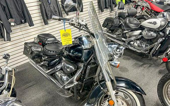 2005 Suzuki Boulevard C90T