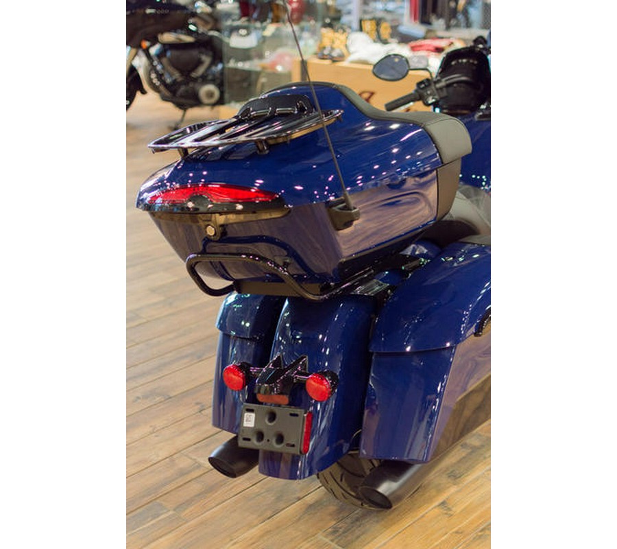 2024 Indian Motorcycle® Pursuit® Dark Horse® with PowerBand Audio Package Springfield Blue