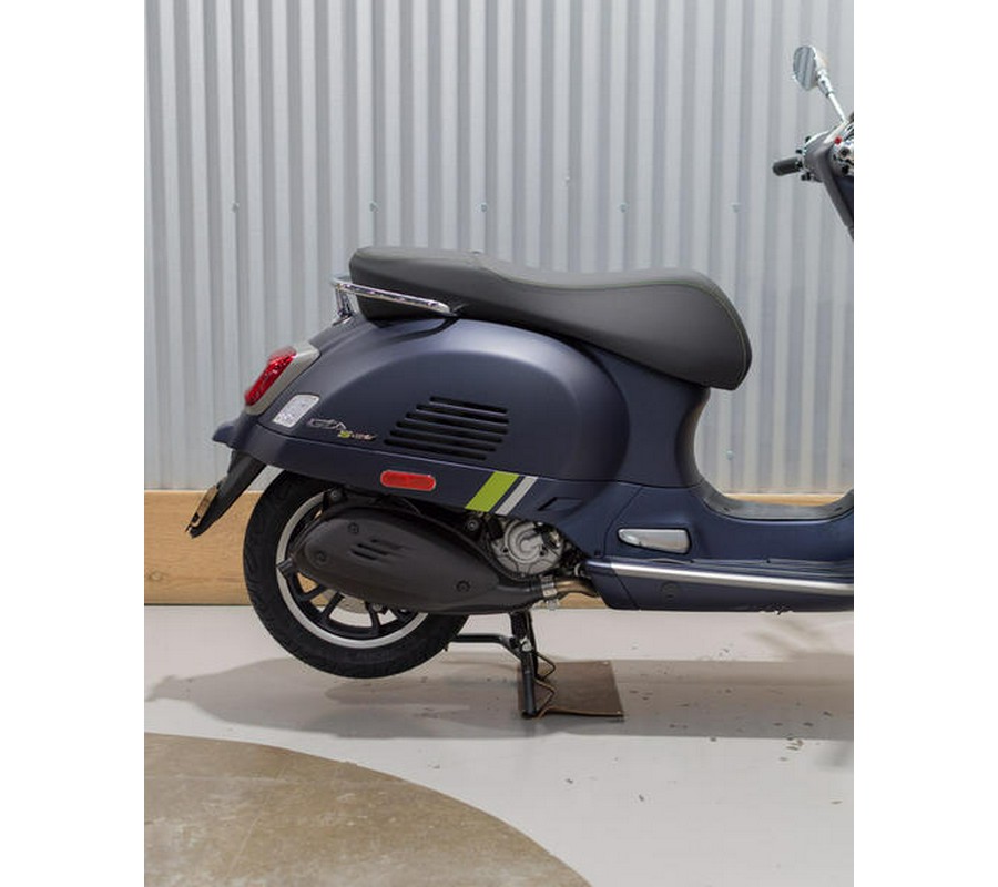 2024 Vespa GTS Super 300 Tech