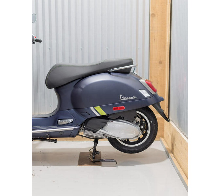 2024 Vespa GTS Super 300 Tech