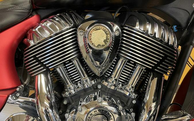 2019 Indian Roadmaster Icon Series Ruby SmokeThunder Black