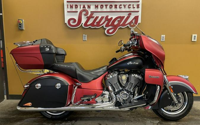 2019 Indian Roadmaster Icon Series Ruby SmokeThunder Black