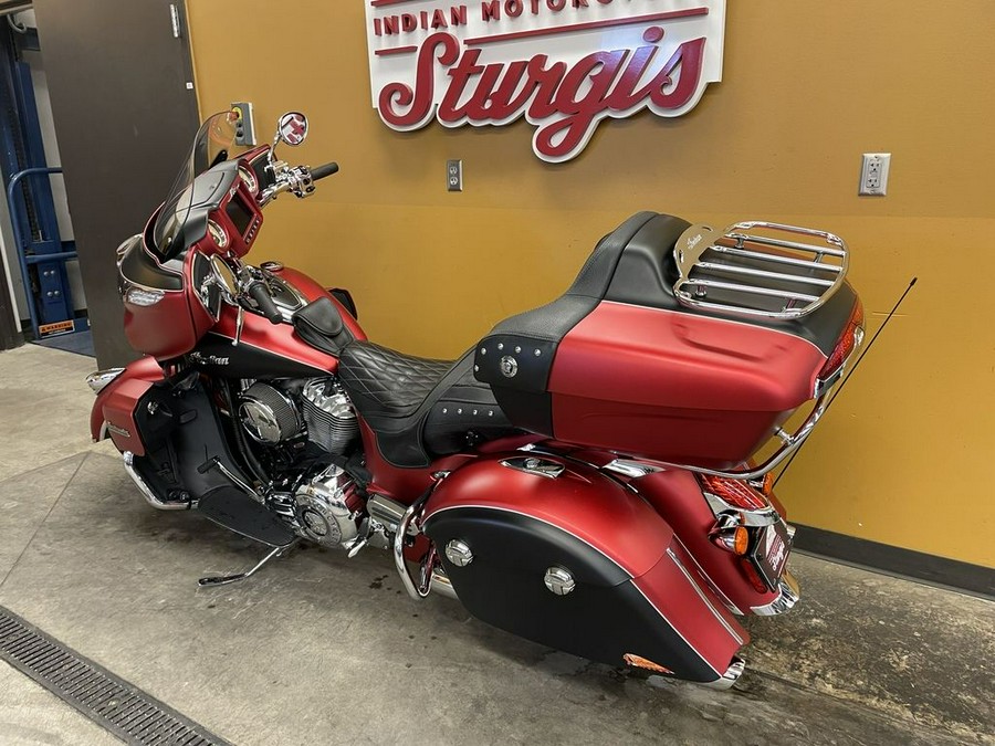 2019 Indian Motorcycle® Roadmaster® Icon Series Ruby Smoke/Thunder Black