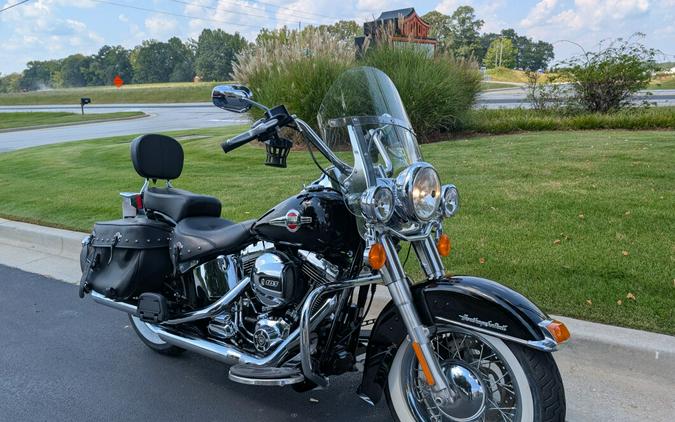 2017 Harley-Davidson® Heritage Softail® Classic Vivid Black
