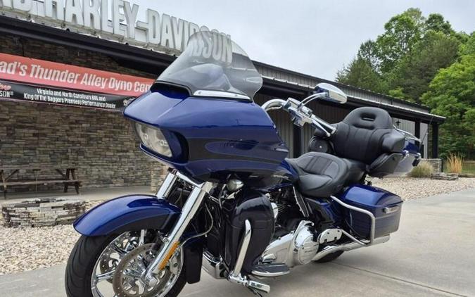 2015 Harley-Davidson® CVO™ Road Glide® Ultra Abyss Blue Crushed Sapphire