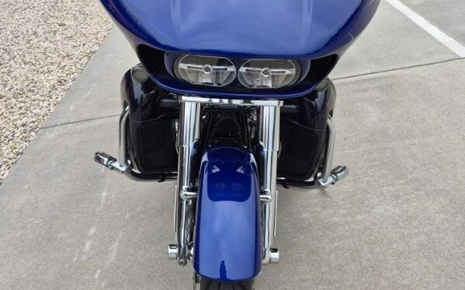 2015 Harley-Davidson® CVO™ Road Glide® Ultra Abyss Blue Crushed Sapphire