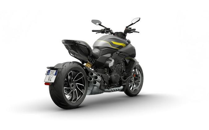 2026 Ducati Diavel V4 Black Roadster Livery - 7664