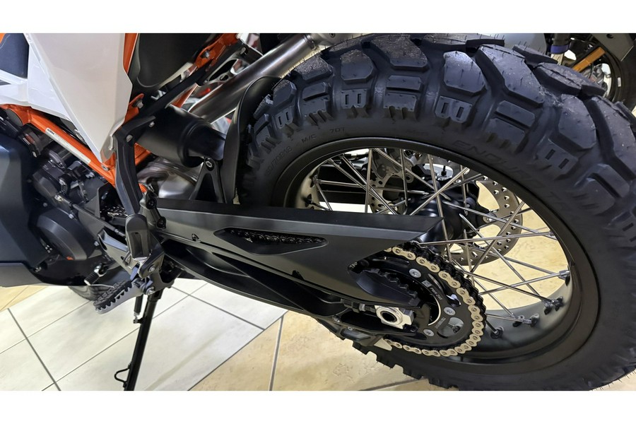 2025 KTM 890 Adventure R