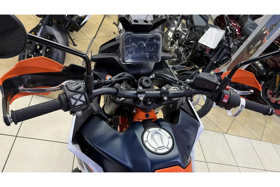 2025 KTM 890 Adventure R