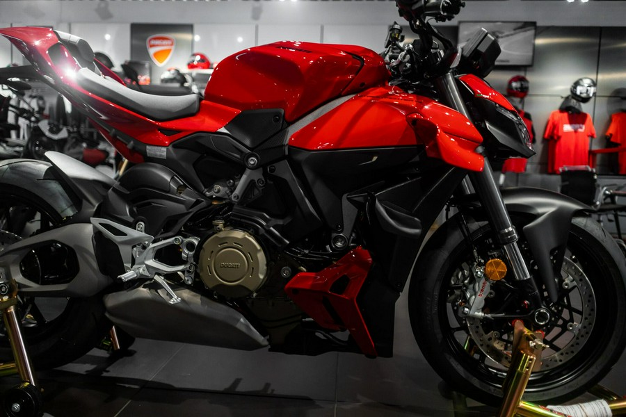 2026 Ducati Streetfighter V4