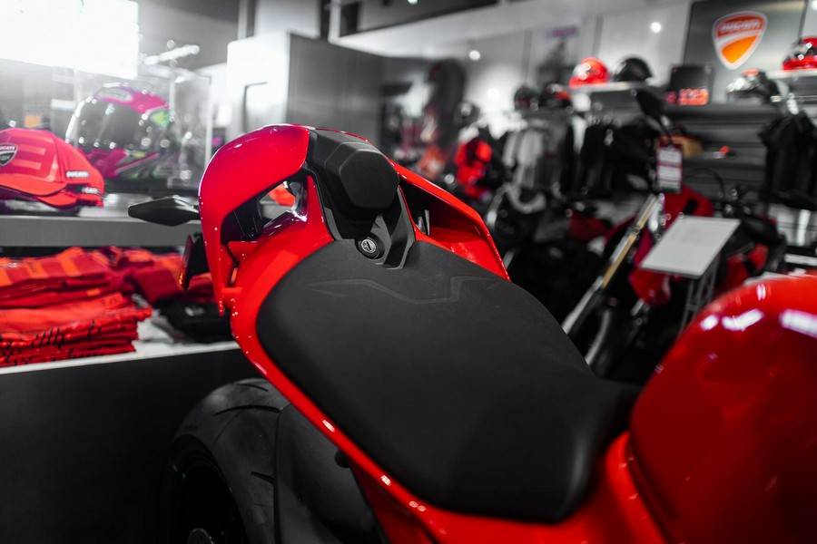 2026 Ducati Streetfighter V4