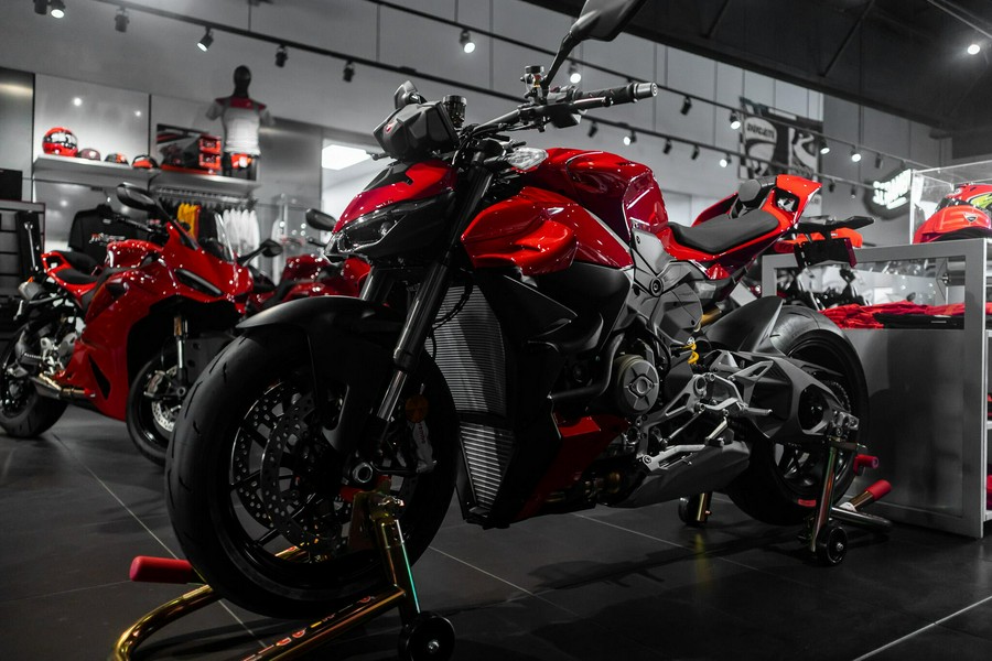 2026 Ducati Streetfighter V4