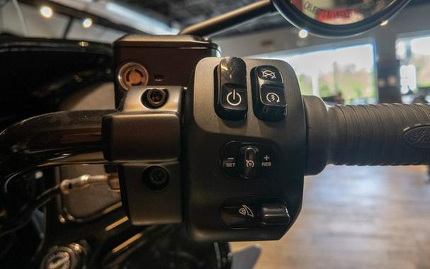 2026 Indian Pursuit Dark Horse Heavy Metal