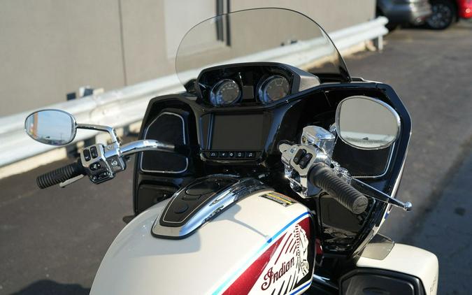 2026 Indian Motorcycle Pursuit Limited Signature Series Frontier Pearl / Revere Red