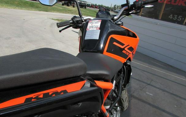 2023 KTM Duke 200