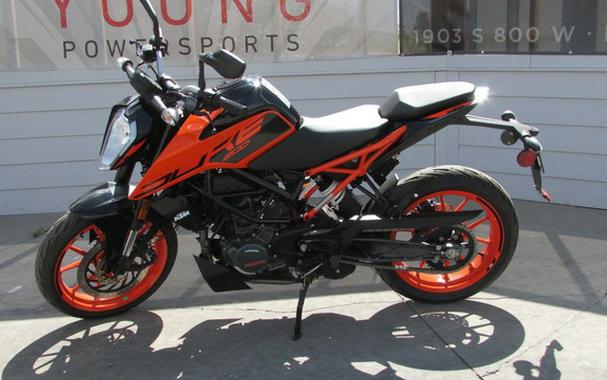 2023 KTM Duke 200
