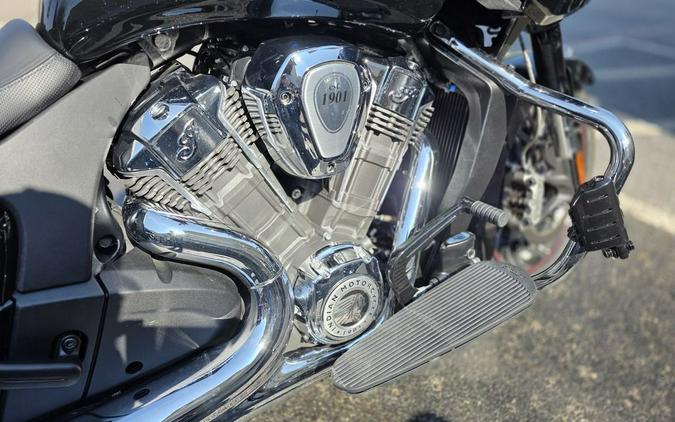 2023 Indian Motorcycle® Challenger® Limited Black Metallic