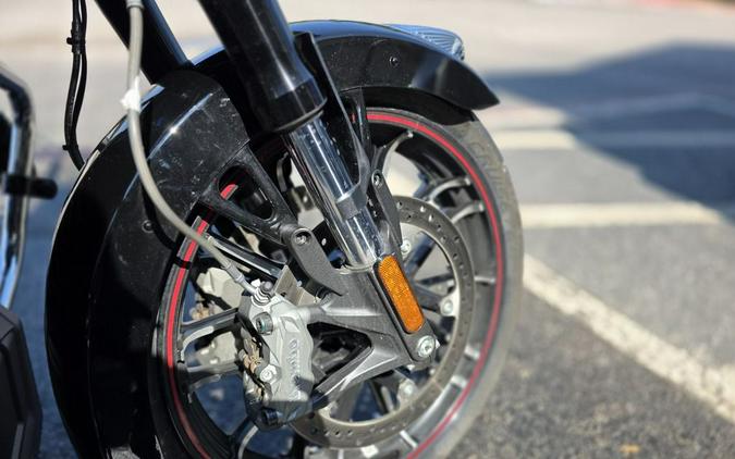 2023 Indian Motorcycle® Challenger® Limited Black Metallic