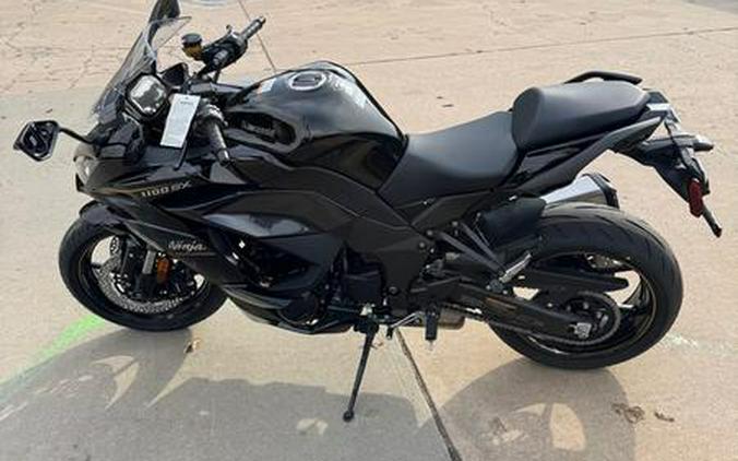 2026 Kawasaki Ninja® 1100SX ABS
