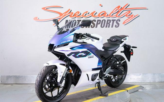2025 Yamaha YZF-R3
