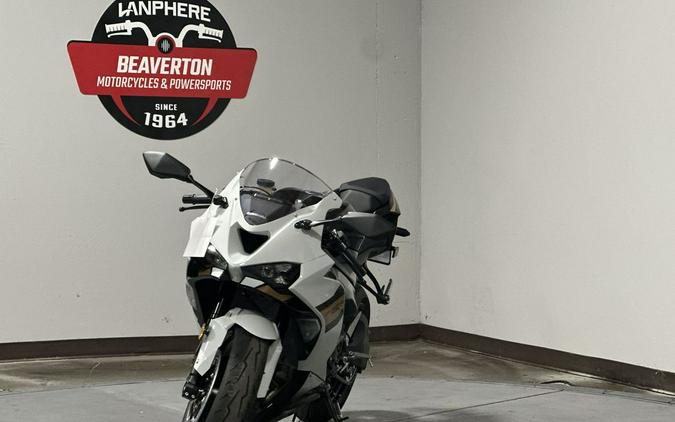 2026 Kawasaki Ninja® ZX™-6R Base