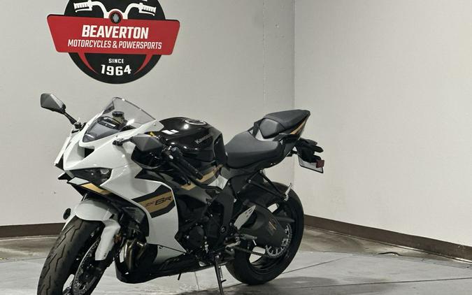 2026 Kawasaki Ninja® ZX™-6R Base