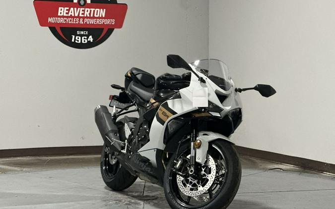 2026 Kawasaki Ninja® ZX™-6R Base