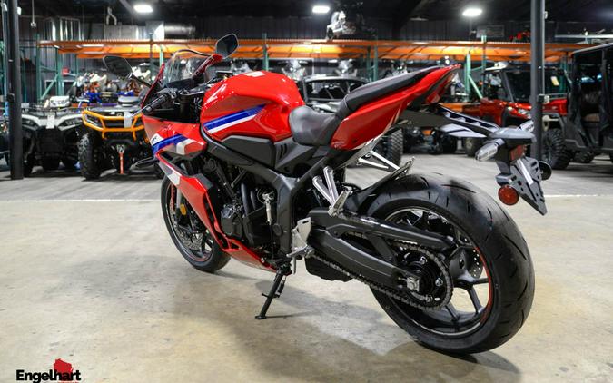 2026 Honda CBR650R E-Clutch