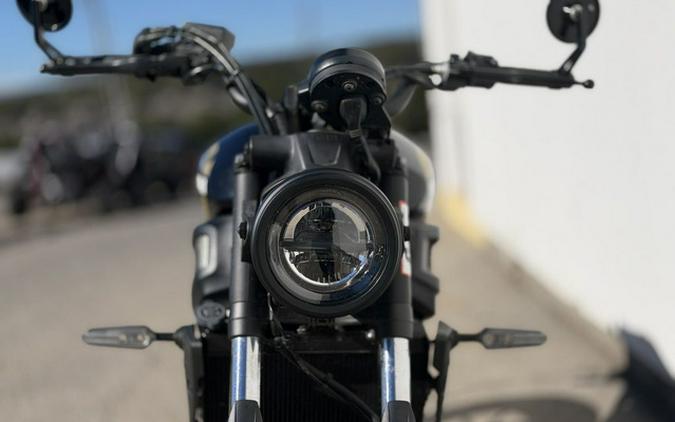 2024 Yamaha XSR 700