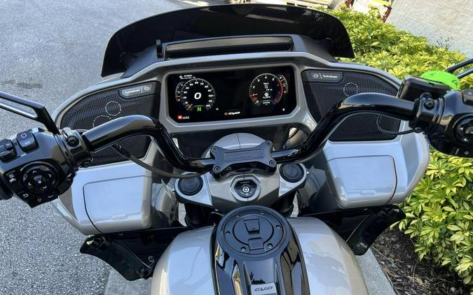 2023 Harley-Davidson® FLTRXSE - CVO™ Road Glide®