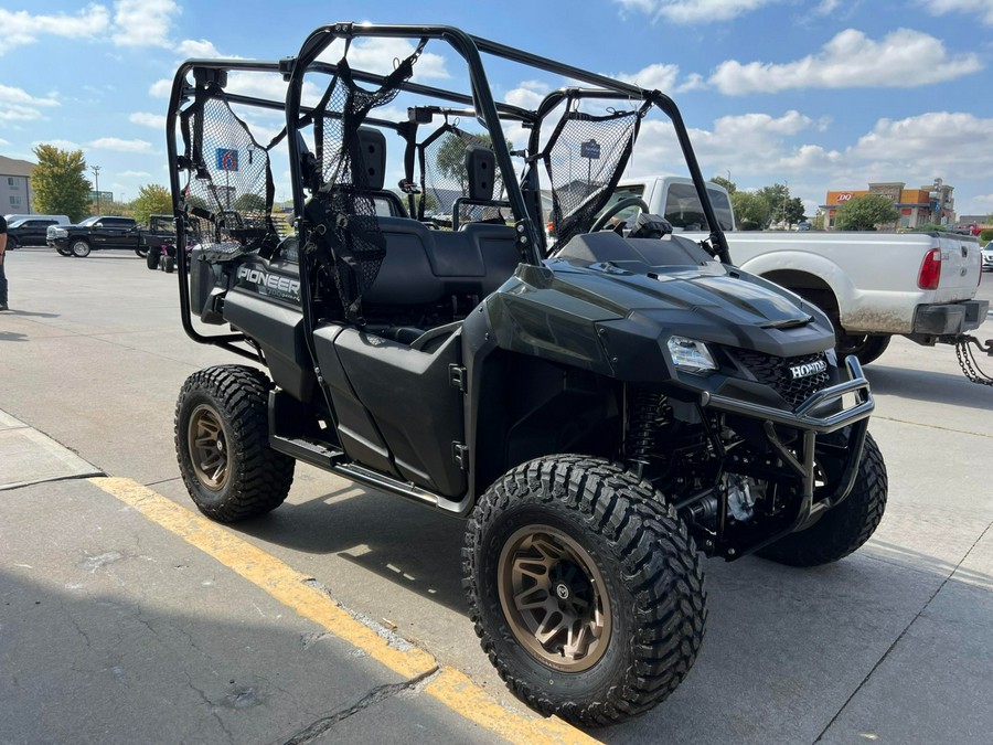 2025 Honda Pioneer 700-4 Deluxe