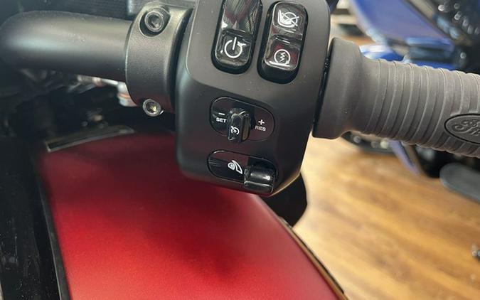 2025 Indian Roadmaster Powerplus Dark Horse 112 W/Powerband