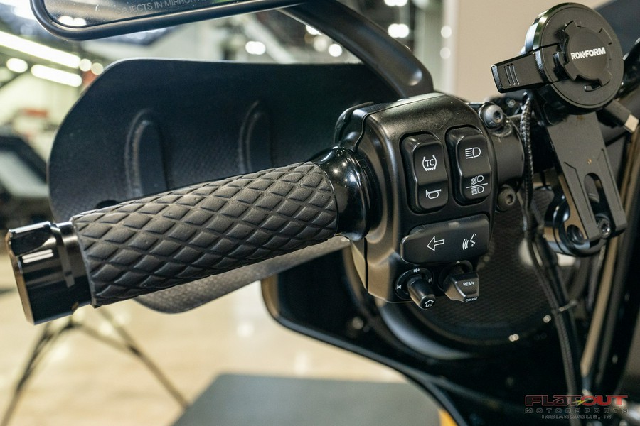 2022 Harley-Davidson® STREET GLIDE SPECIAL 114