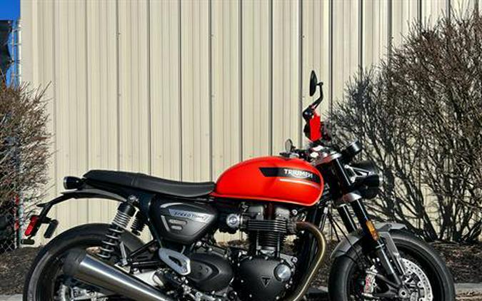 2022 Triumph Speed Twin Review (13 Fast Facts; Retro-Mod Sportbike)