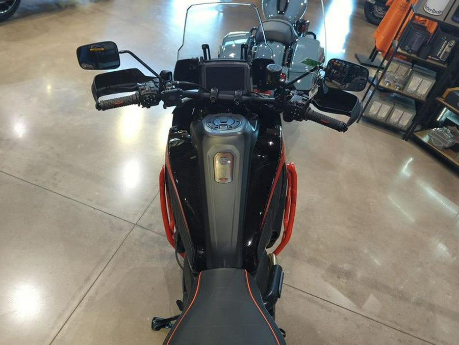 2024 Harley-Davidson® RA1250SE - CVO™ Pan America®