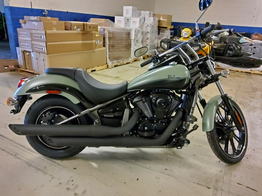 2023 Kawasaki Vulcan® 900 Custom